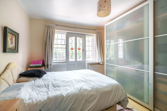 Shepherds Hill, Highgate -image 14
