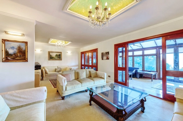 Shepherds Hill, Highgate -image 2