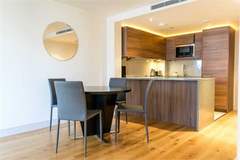 1 bedroom apartments/flats to sale in Townmead Road-image 3