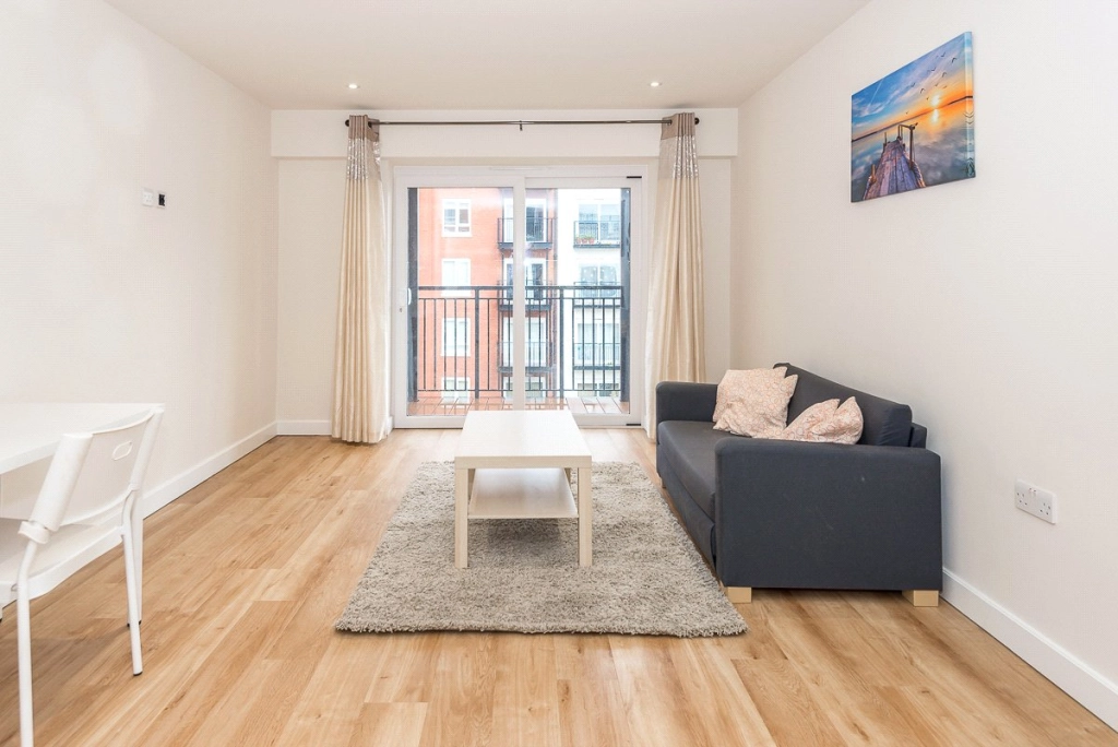 1 bedroom apartments/flats for sale in Beaufort Square, Beaufort Park, Colindale - NW9 view 6