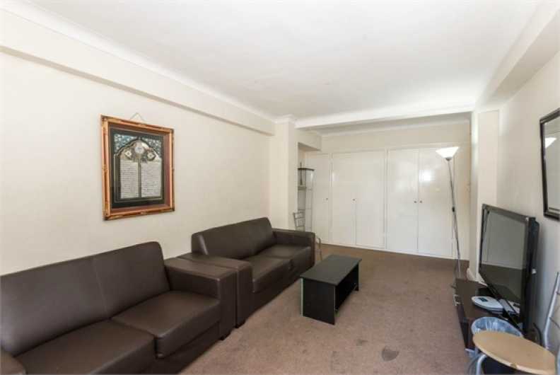 2 bedrooms apartments/flats to sale in Edgware Road, London-image 3