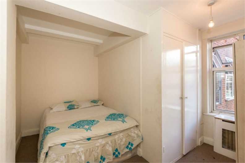 2 bedrooms apartments/flats to sale in Edgware Road, London-image 6
