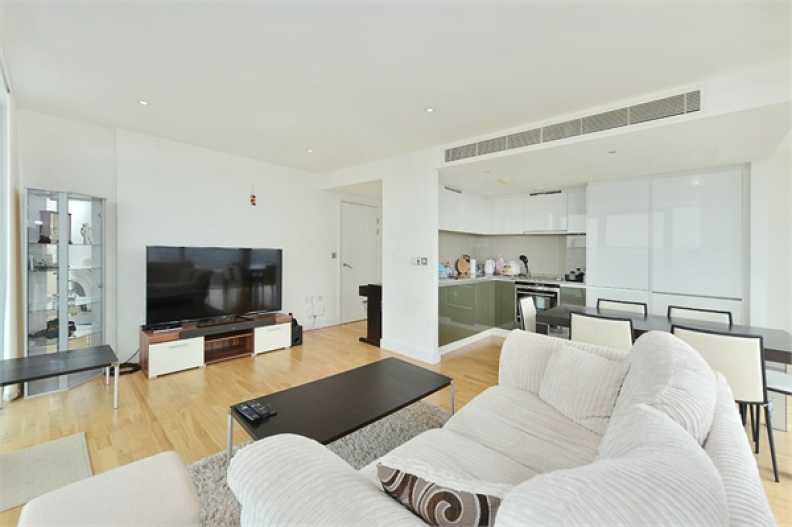 2 bedrooms apartments/flats to sale in Marsh Wall, London-image 5