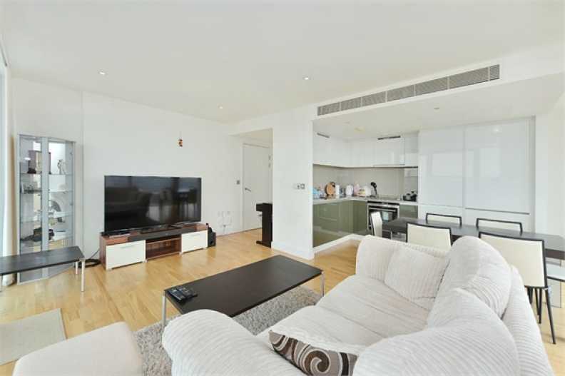 2 bedrooms apartments/flats to sale in Marsh Wall, London-image 5