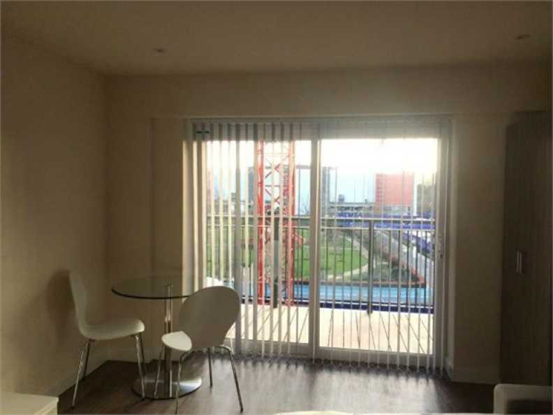 Studio apartments/flats to sale in Boulevard Drive, Beaufort Park, Colindale-image 5