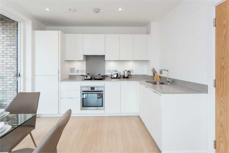 1 bedroom apartments/flats to sale in Cherry Orchard Road, Croydon-image 3