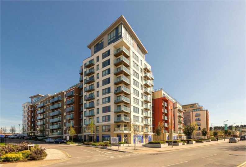 2 bedrooms apartments/flats to sale in Heritage Avenue, Beaufort Park, London-image 6