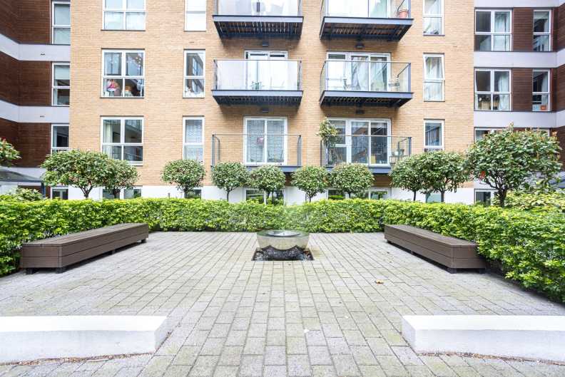 1 bedroom apartments/flats to sale in Napier House, Bromyard Avenue, Ealing-image 13