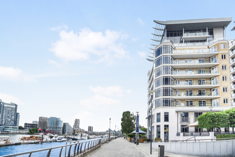 3 bedrooms apartments/flats to sale in The Boulevard, Imperial Wharf-image 8