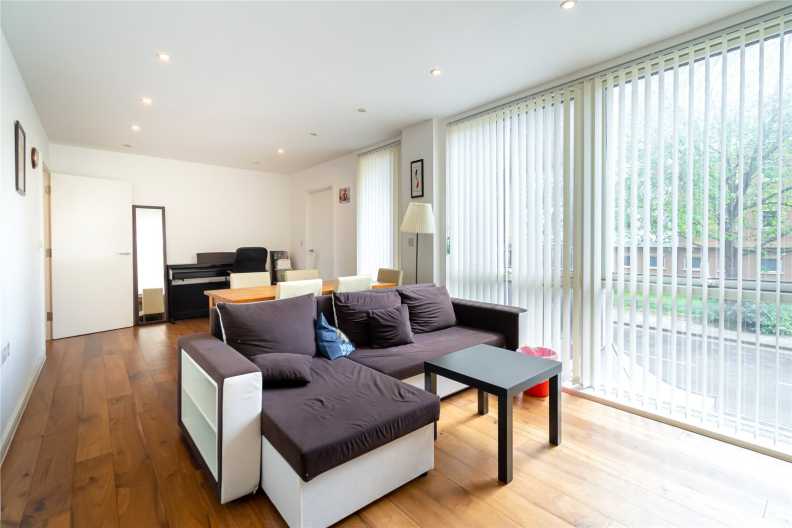 2 bedrooms apartments/flats to sale in Heath Parade, Grahame Park Way, Colindale-image 2