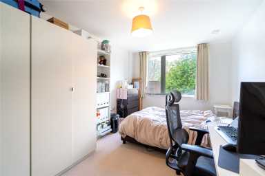 Heath Parade, Grahame Park Way, Colindale - NW9 view 11