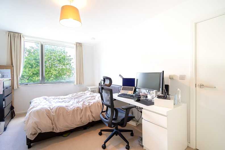 2 bedrooms apartments/flats to sale in Heath Parade, Grahame Park Way, Colindale-image 6