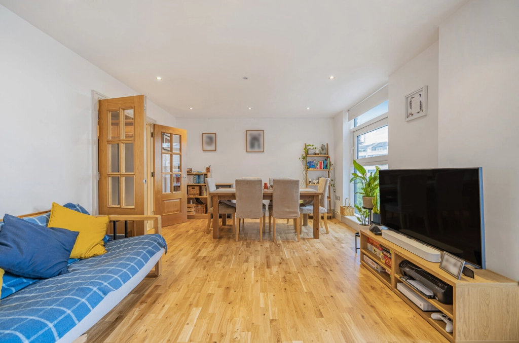 2 bedrooms apartments/flats for sale in The Boulevard, Imperial Wharf - SW6 view 2