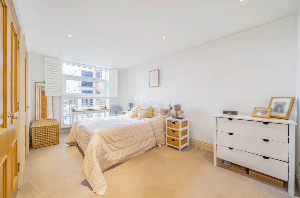 2 bedrooms apartments/flats for sale in The Boulevard, Imperial Wharf - SW6 view 4