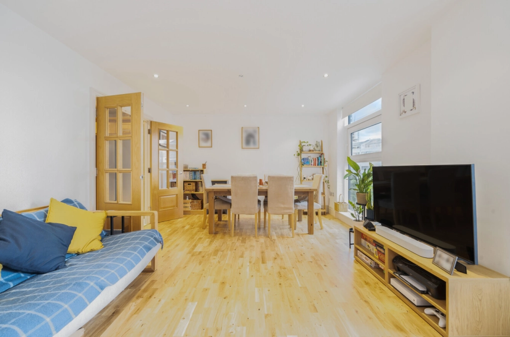 2 bedrooms apartments/flats for sale in The Boulevard, Imperial Wharf - SW6 view 8