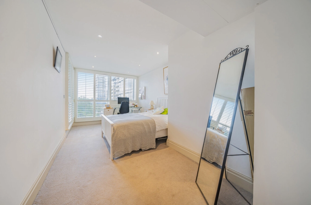 2 bedrooms apartments/flats for sale in The Boulevard, Imperial Wharf - SW6 view 5