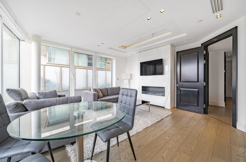 2 bedrooms apartments/flats to sale in Kensington High Street, Chelsea-image 15