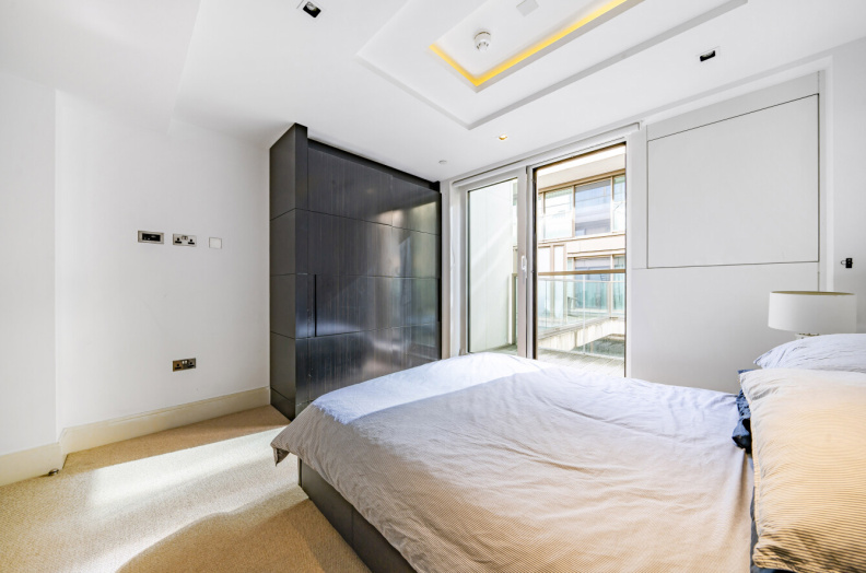 2 bedrooms apartments/flats to sale in Kensington High Street, Chelsea-image 18