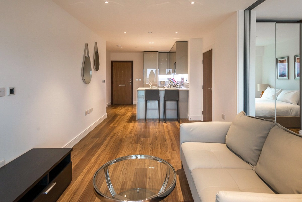 1 bedroom apartments/flats to sale in Longfield Avenue, Ealing-image 1