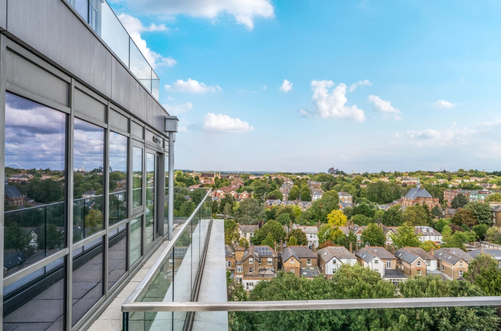 3 bedrooms apartments/flats for sale in Longfield Avenue, Ealing - W5 view 19