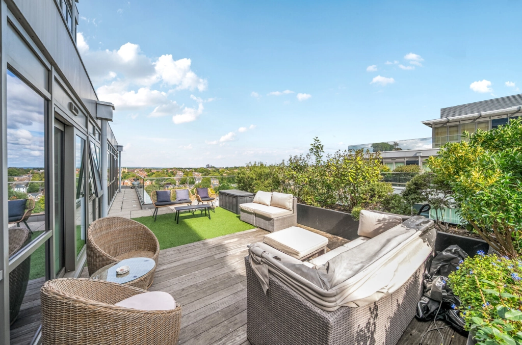 3 bedrooms apartments/flats for sale in Longfield Avenue, Ealing - W5 view 18