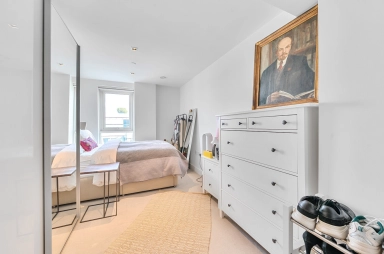 Longfield Avenue, Ealing W5 image 16
