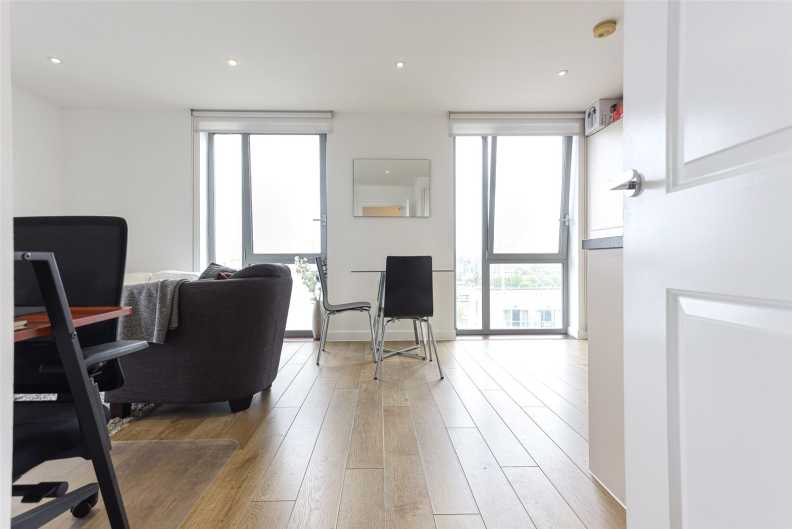 1 bedroom apartments/flats to sale in New Festival Avenue, Poplar-image 8