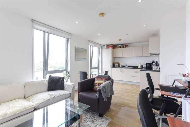 1 bedroom apartments/flats to sale in New Festival Avenue, Poplar-image 2