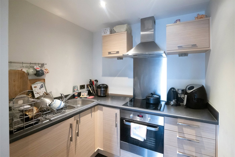 2 bedrooms apartments/flats to sale in Needleman Close, Pulse, Colindale-image 7