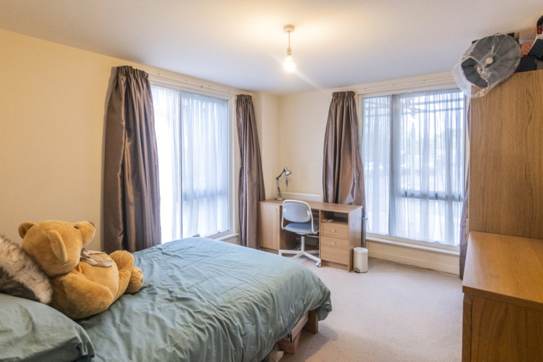2 bedrooms apartments/flats to sale in Needleman Close, Pulse, Colindale-image 3