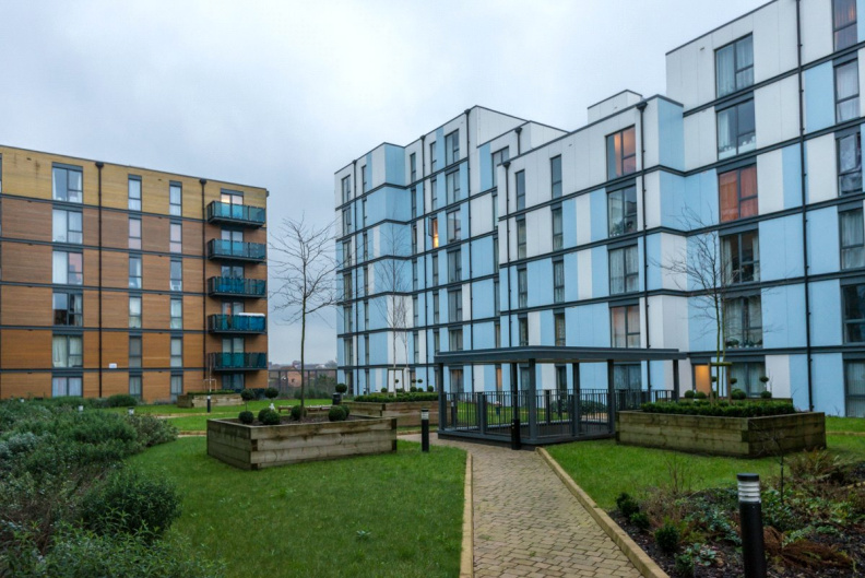 2 bedrooms apartments/flats to sale in Needleman Close, Pulse, Colindale-image 1