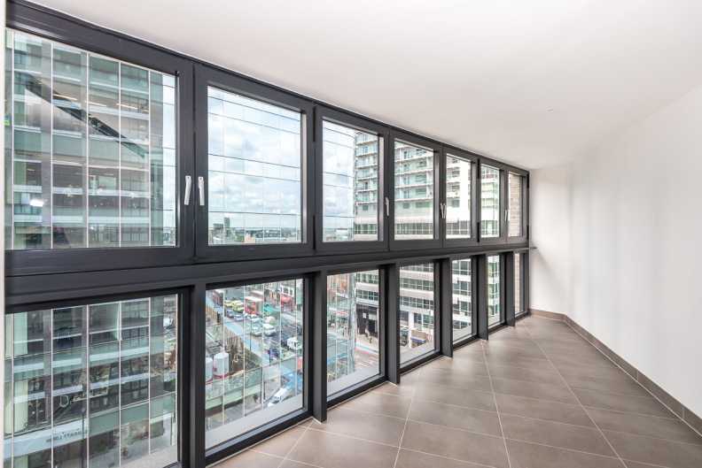 2 bedrooms apartments/flats to sale in New Drum Street, Aldgate East-image 4