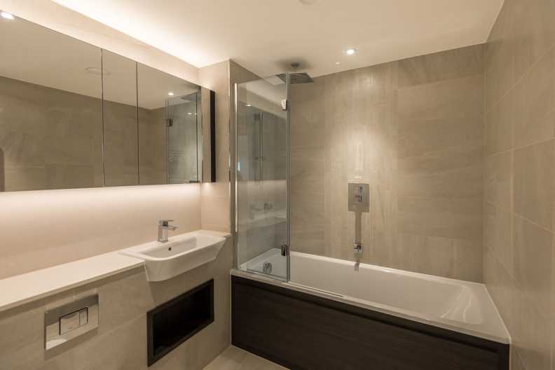 2 bedrooms apartments/flats to sale in New Drum Street, Aldgate East-image 7