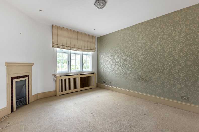 5 bedrooms houses to sale in North End Road, Golders Hill-image 4