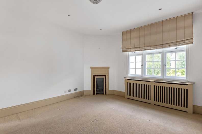 5 bedrooms houses to sale in North End Road, Golders Hill-image 11