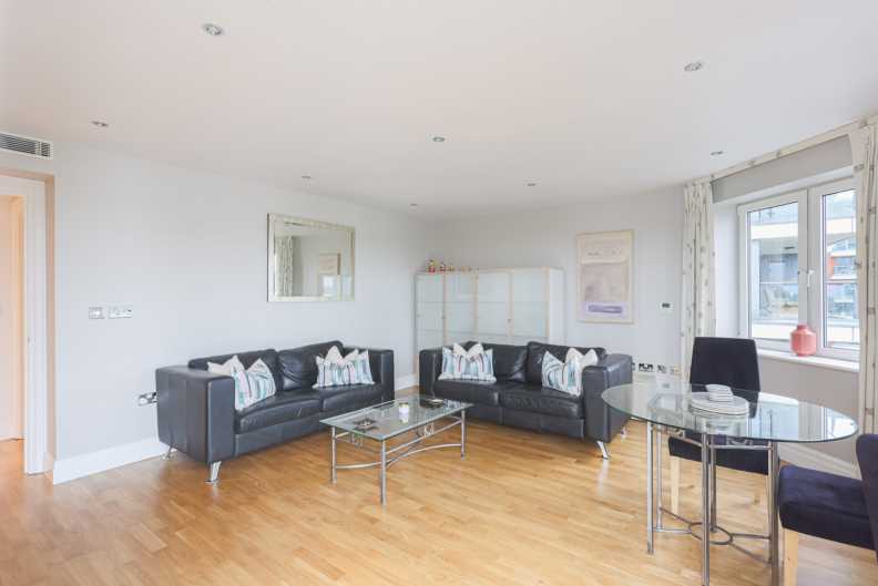 2 bedrooms apartments/flats to sale in The Boulevard, Imperial Wharf-image 14