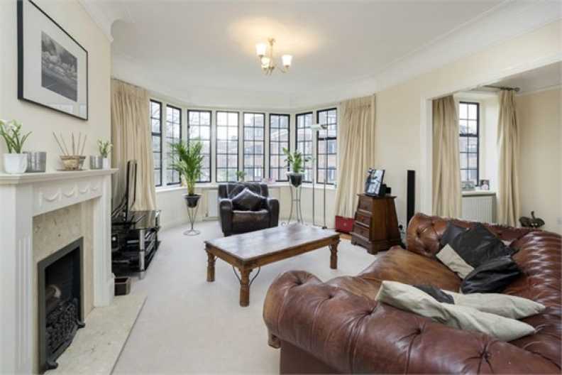 3 bedrooms apartments/flats to sale in Manor Fields, London-image 6