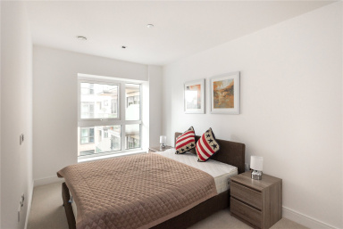 Longfield Avenue, Ealing W5 image 15