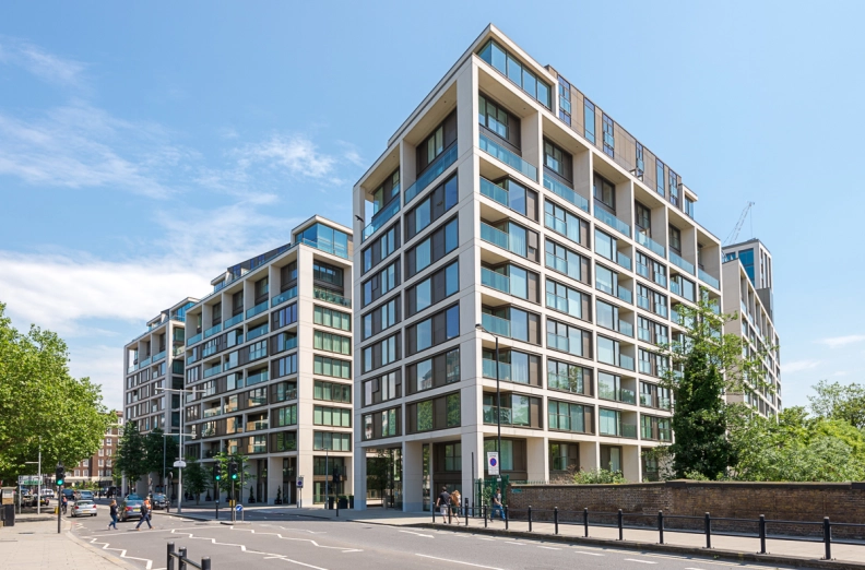3 bedrooms apartments/flats to sale in Radnor Terrace, Kensington-image 1