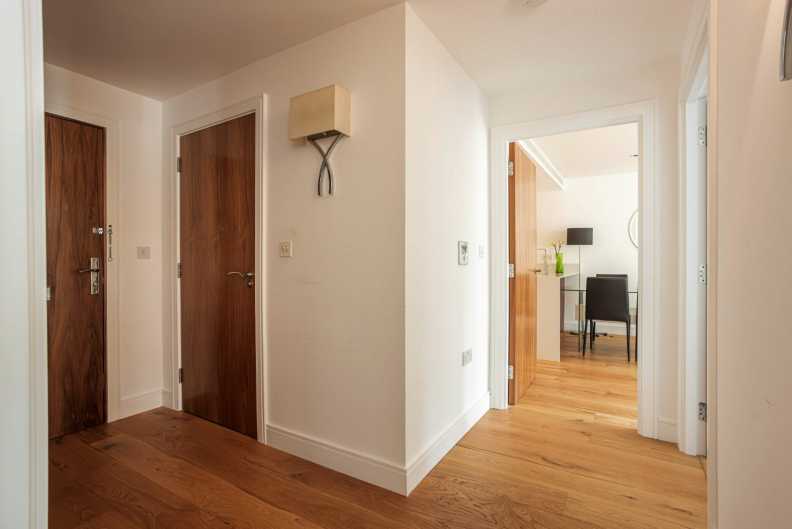2 bedrooms apartments/flats to sale in Kew Bridge Road, Brentford-image 18