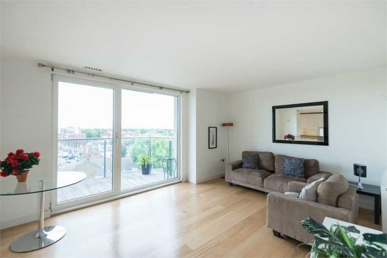 2 bedrooms apartments/flats to sale in Station Approach, Hayes, Greater London-image 1