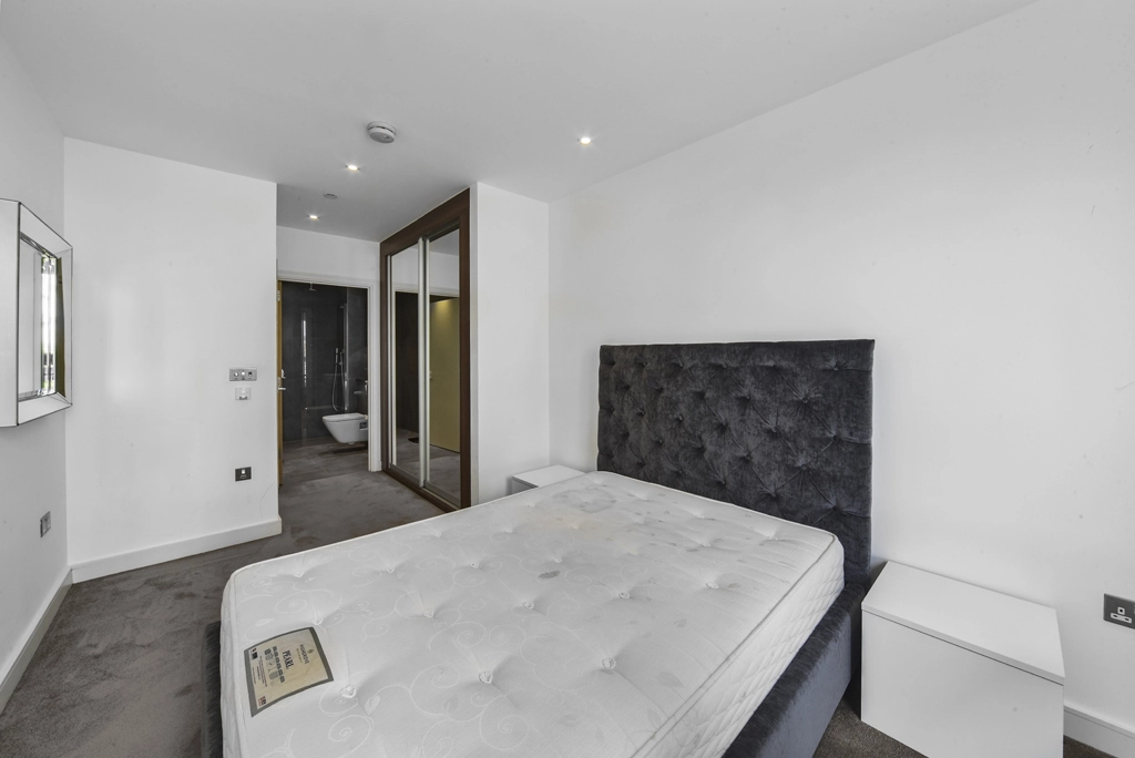 2 bedrooms apartments/flats for sale in Hebden Place, Nine Elms - SW8 view 15