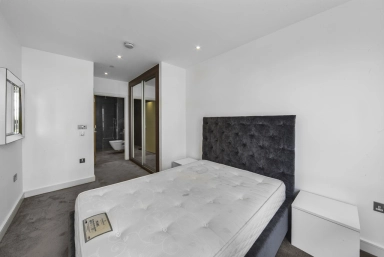 Hebden Place, Nine Elms - SW8 view 15