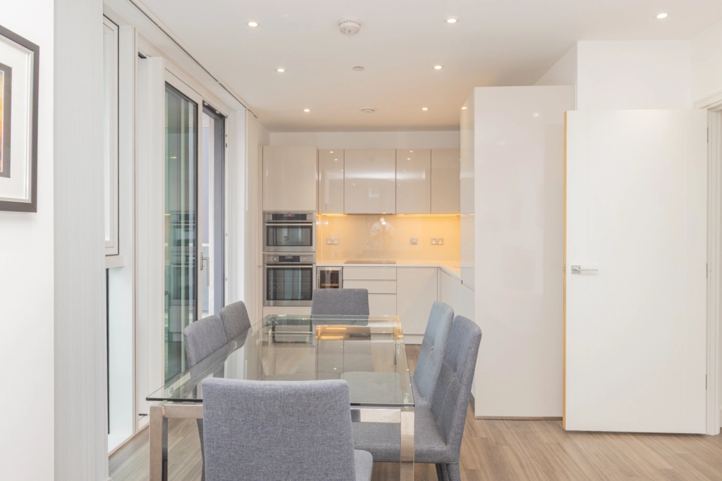 2 bedrooms apartments/flats for sale in Hebden Place, Nine Elms - SW8 view 14