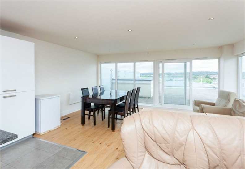 3 bedrooms apartments/flats to sale in Boulevard Drive, Beaufort Park, Colindale-image 12