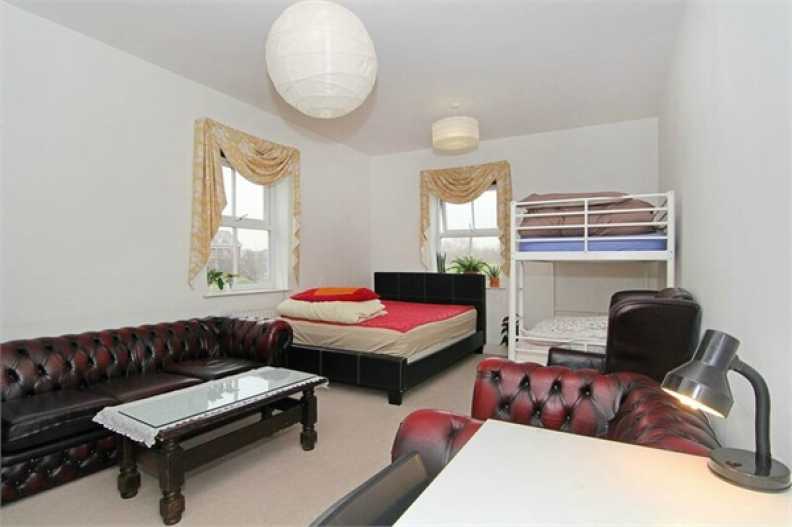 6 bedrooms houses to sale in Worcester Park, Surrey-image 7