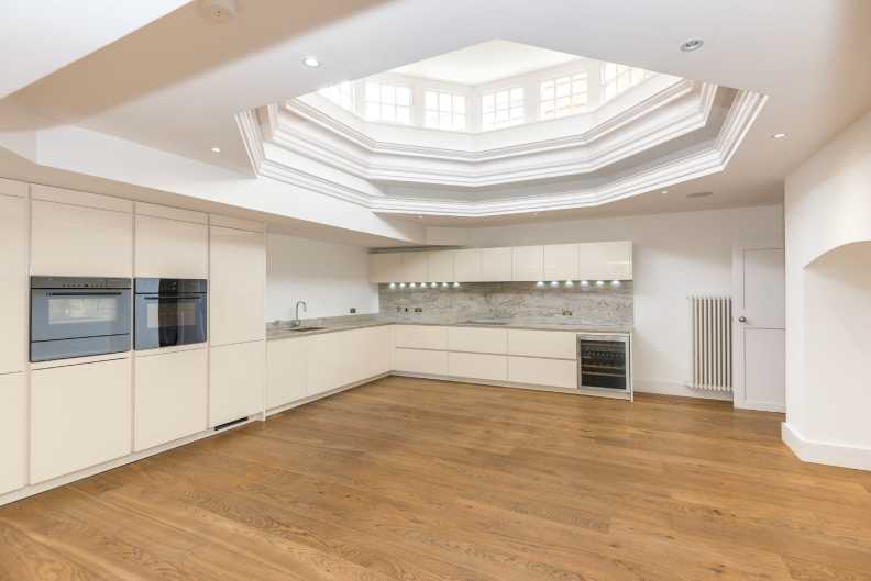 4 bedrooms apartments/flats to sale in Vitali Close, Putney-image 2