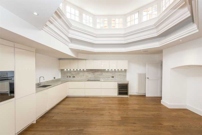 4 bedrooms apartments/flats to sale in Vitali Close, Putney-image 12