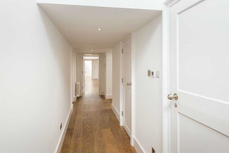 4 bedrooms apartments/flats to sale in Vitali Close, Putney-image 17