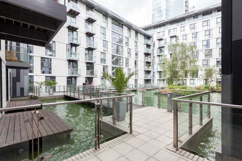 1 bedroom apartments/flats to sale in City Quarter, London-image 1